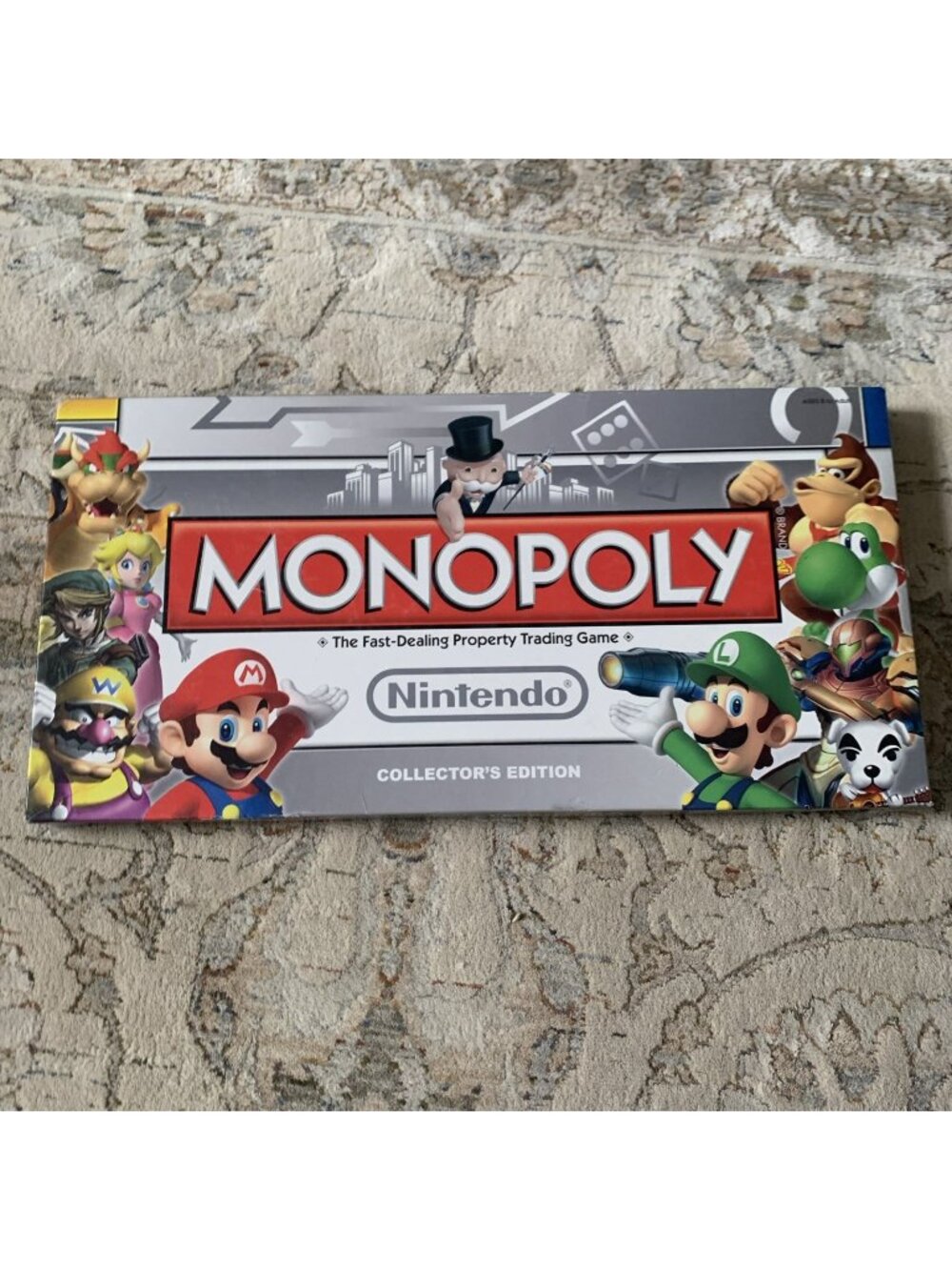 2010 Monopoly Nintendo Collector’s Edition 1 House Missing
